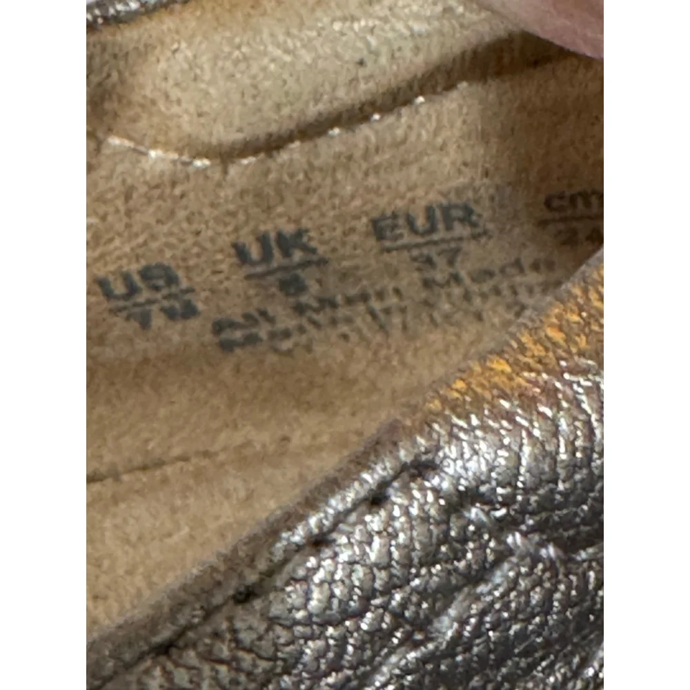 Women's Naturalizer Bronze Perforated platform Espadrilles Size 7.5